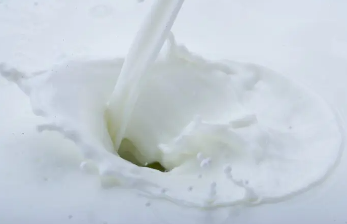 您现在喝的牛奶是几级？决定牛奶质量的“两件事”